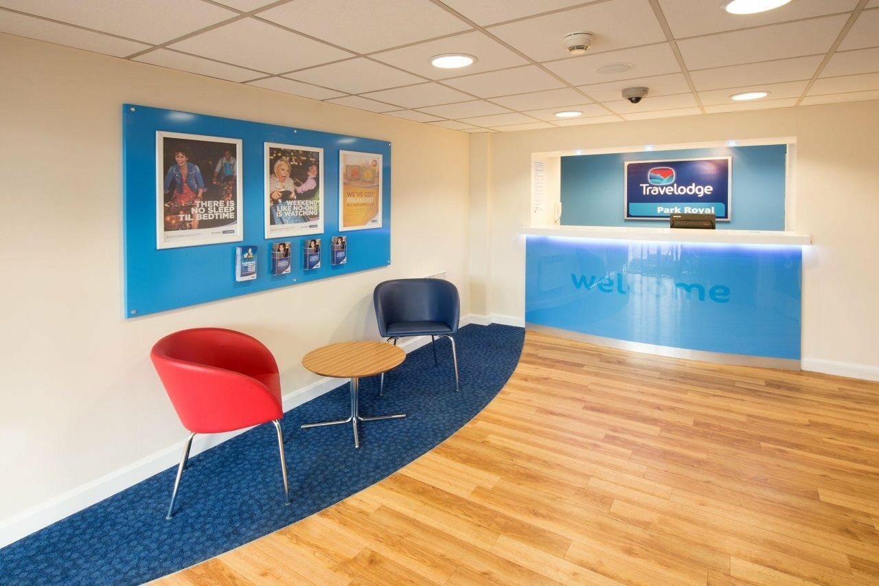 Travelodge London Park Royal Exterior photo
